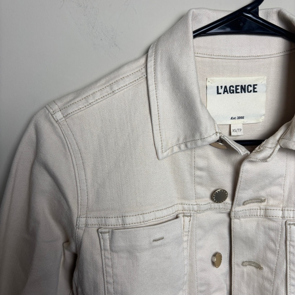 L'AGENCE Janelle Beige Cream Frayed Raw Hem Cropped Denim Jean Jacket Women XS - Picture 5 of 11